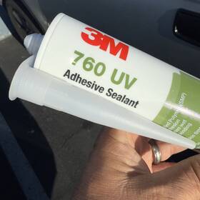 7100139449 3m Adhesive Sealant 760 Uv Black 290 Ml Cartridge Smp Low Vic Silane Modified