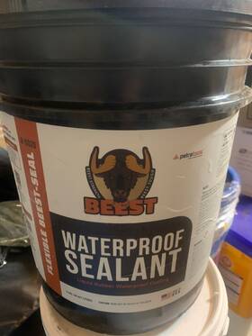 125-175 Beest B-5020 Liquid Rubber Waterproof Sealant Black 5 Gallon Covers Up To Sq F