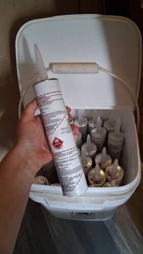 W56-358-7031 Firestone Lap Sealant Hs Industrial Caulk 24 Cartridges