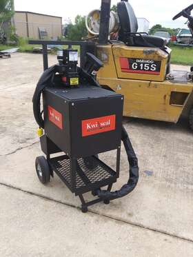 Kwixseal 30 10ft Asphalt Crack Sealer - 110v Electric