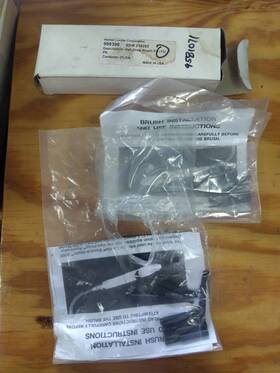 998390 Loctite 218293 Henkel Vari-drop Brush Kit Opened Package 12pc