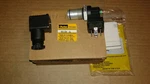 Parker Hannifin 931154-NEW Box. Fixed Price $124.74.