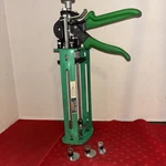 Newborn #535-XSP Dual-component Multi-ratio Manual Applicator W/ Comfort Grips.. Fixed Price $39.20.
