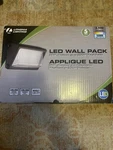 Lithonia Lighting TWR1 Led P2 50K Mvolt Ddbtxd M2 Bronze Color. Fixed Price $90.00.